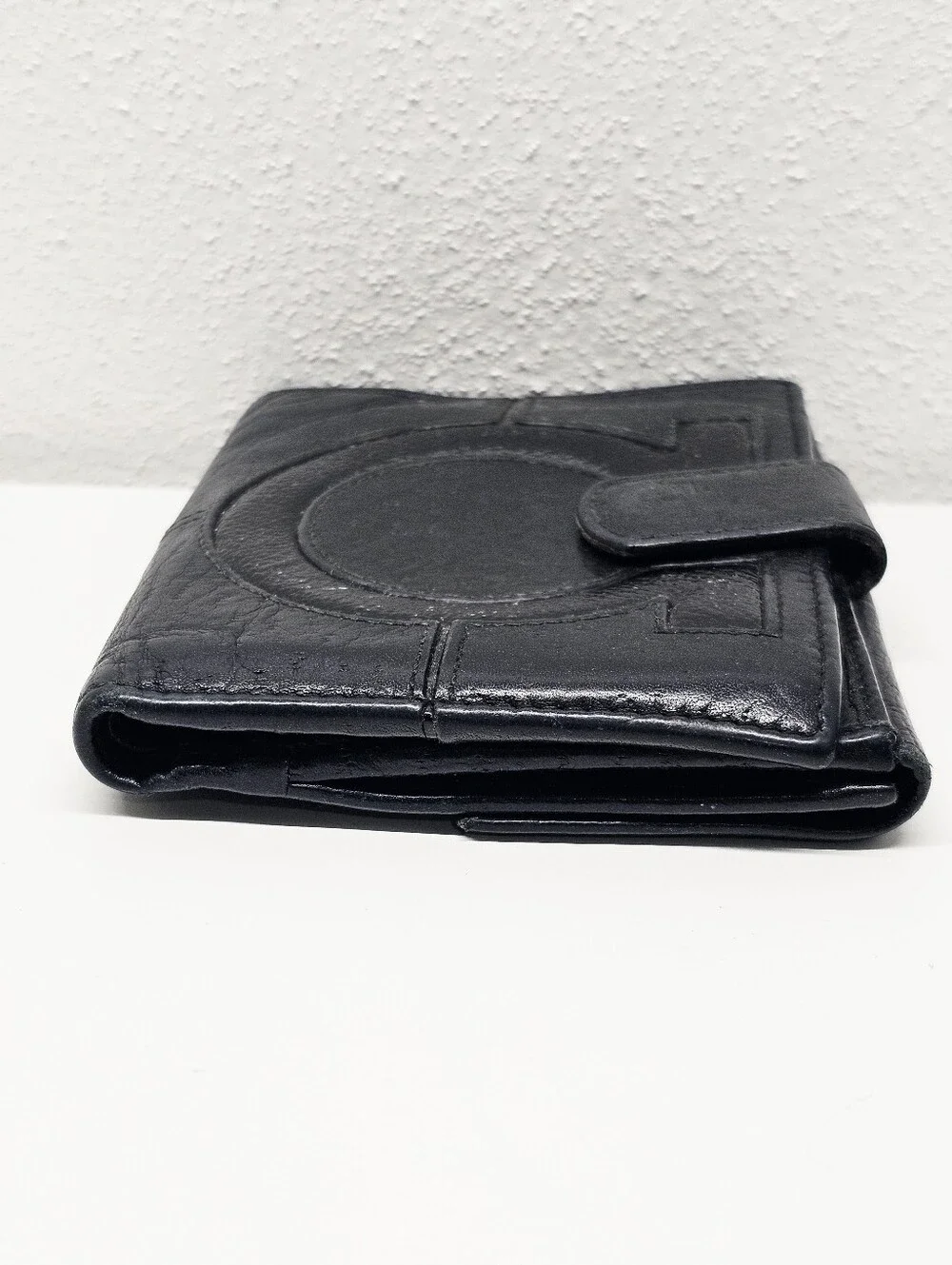Salvatore Ferragamo Black Gancini Textured Leather Compact Wallet French Bifold